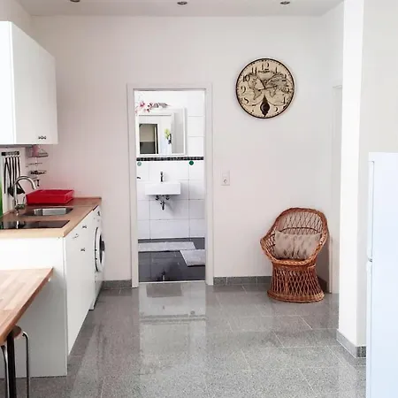 Apartmán Work & In Iiii