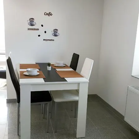 Work & In Iiii Apartamento